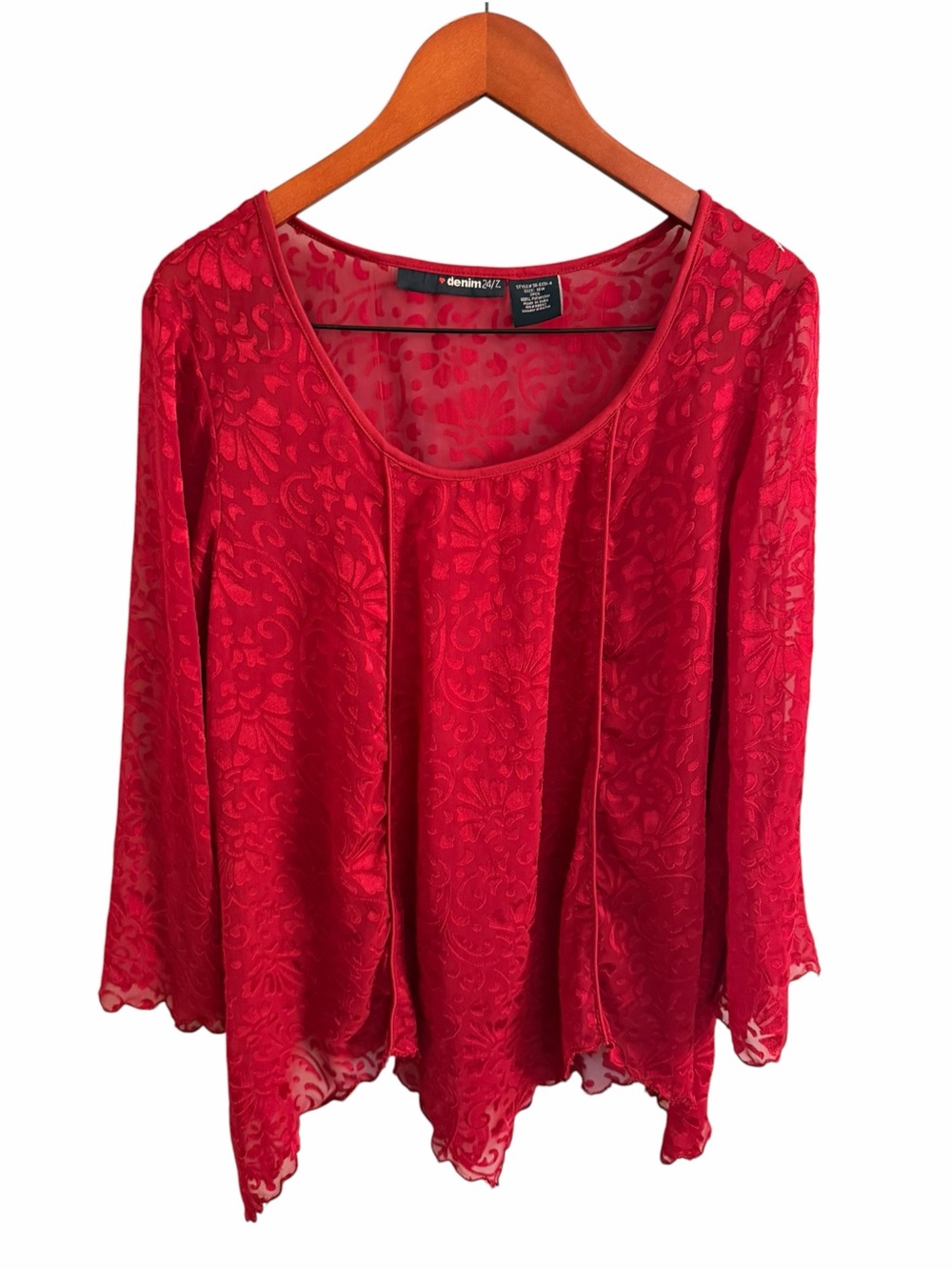Denim 24/7 Red Floral Lace Scoop Neck Blouse